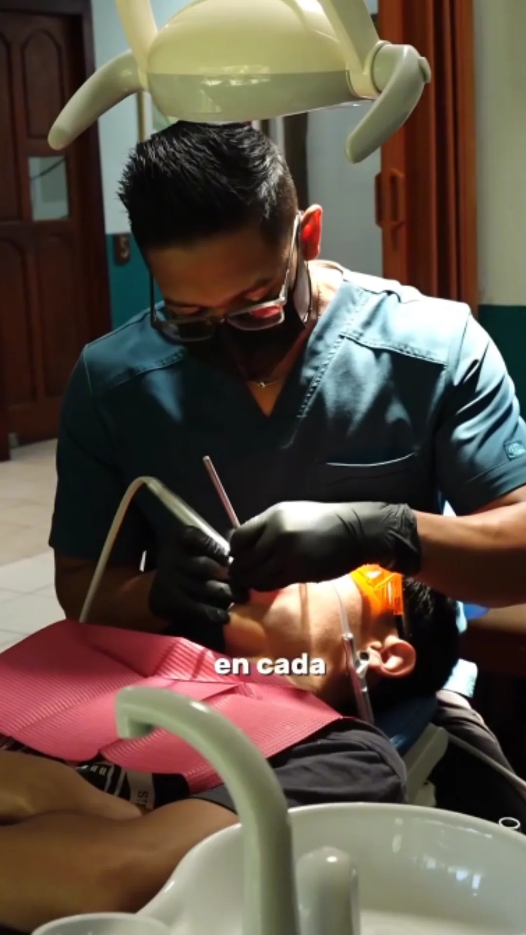 ¿Por Qué Necesitas Limpieza Dental?
